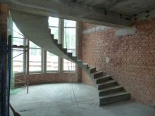 Лестничные марши из железобетона: виды, характеристики