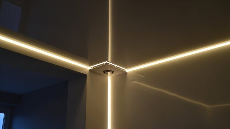 Световой зазор и световые линии в натяжном потолке Парящий потолок с LED-подсветкой